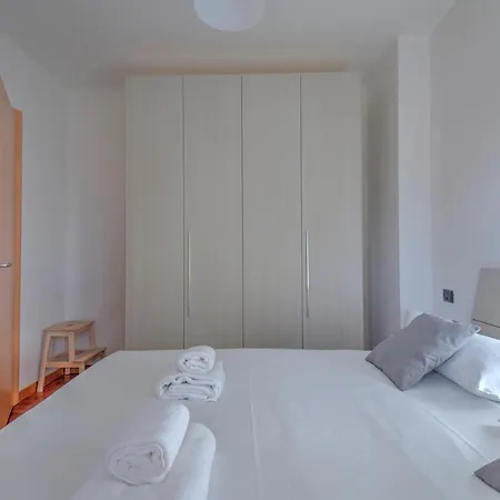 Apartamento New With Terrace - Pampuri 7 *